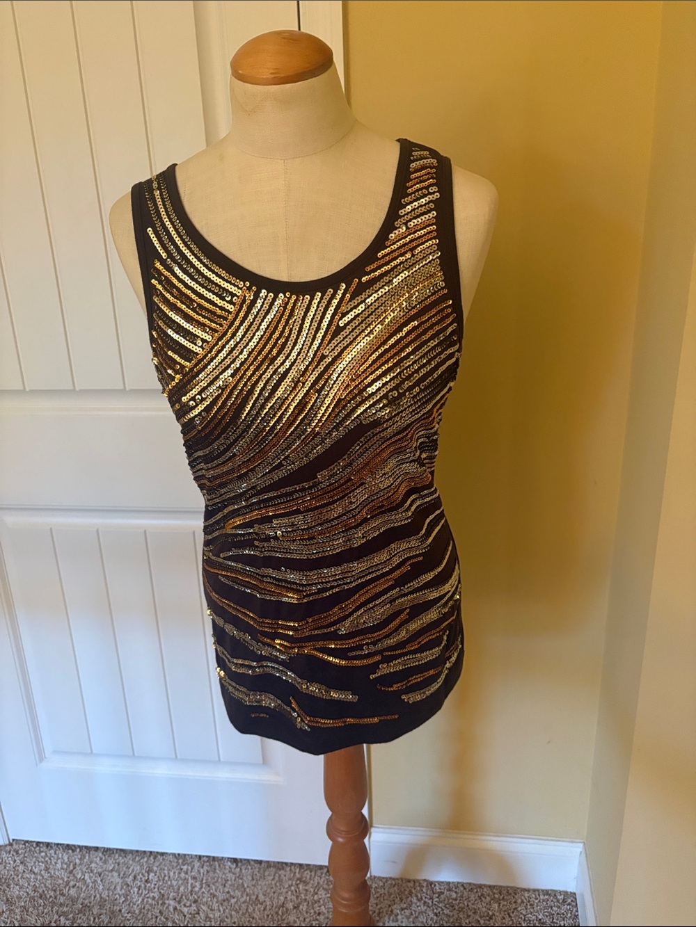 Brown Sleeveless Sequin Tank Top - Gold Sequin Pattern